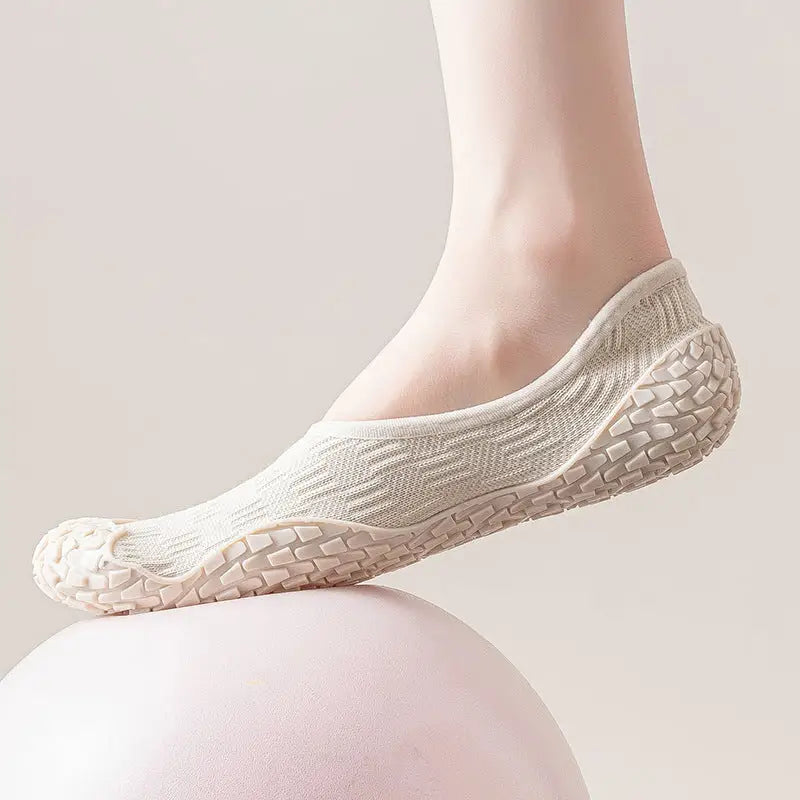 Silent Yoga Indoor Sports Shoes | Non-Slip Soft Sole Fitness Sneakers with Shock Absorption - 服装