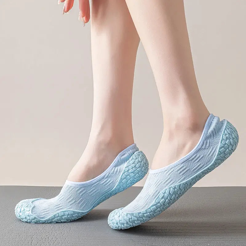 Silent Yoga Indoor Sports Shoes | Non-Slip Soft Sole Fitness Sneakers with Shock Absorption - 服装