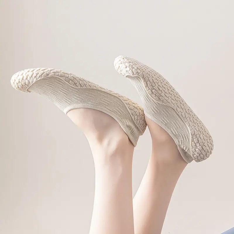 Silent Yoga Indoor Sports Shoes | Non-Slip Soft Sole Fitness Sneakers with Shock Absorption - 服装