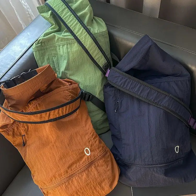 Ultra-light! Unisex Urban Fitness Wrinkle-resistant Casual Outdoor Sports Water-repellent Roll-top Backpack Large
