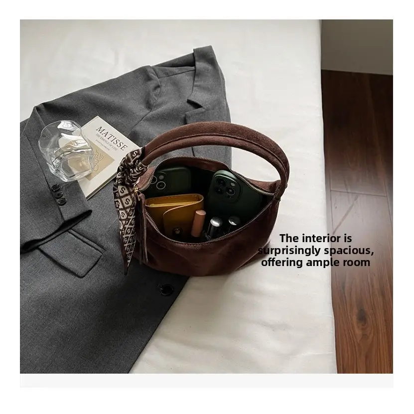 Women’s Velvet Shoulder Bag – Elegant Commuter Style with Zipper - Fashion / Women’s Bags / Shoulder & Tote Bags